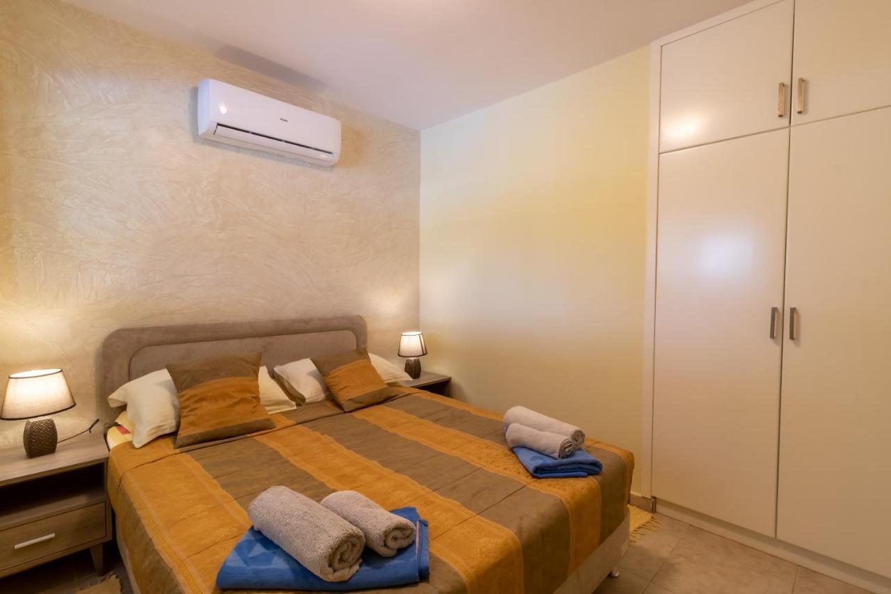 Sandy Beach Villa Polis Eksteriør bilde