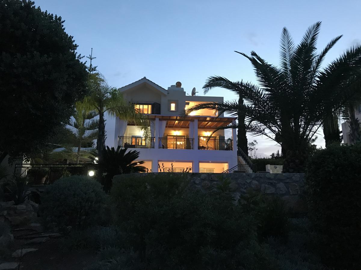 Sandy Beach Villa Polis Eksteriør bilde